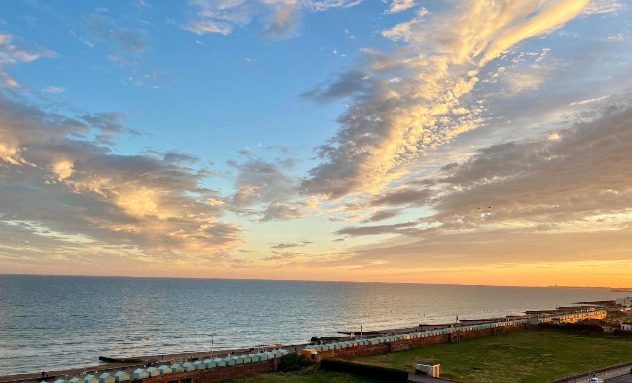 Seascape With Outstanding Sea Views Apartamento Brighton Exterior foto