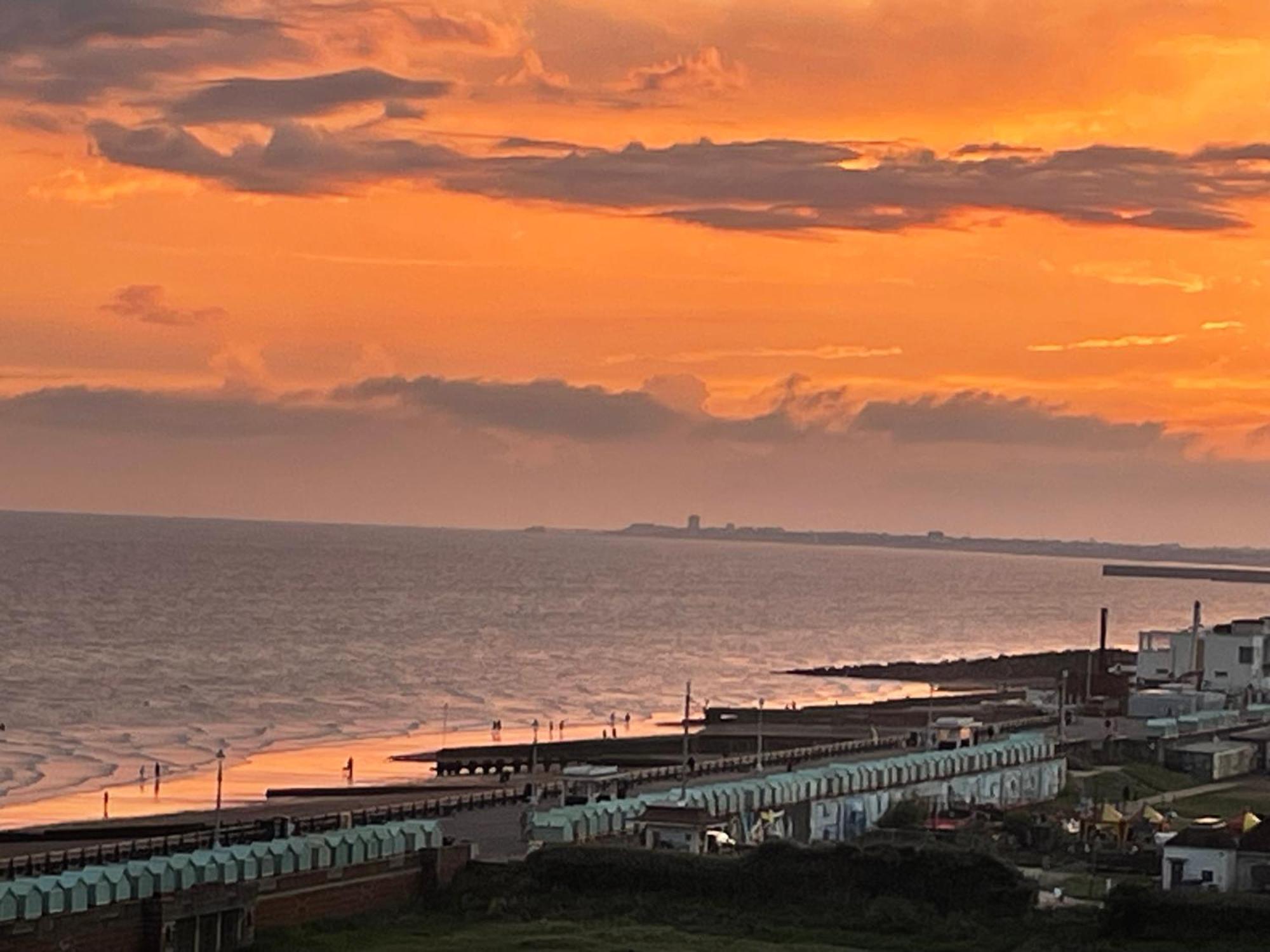 Seascape With Outstanding Sea Views Apartamento Brighton Exterior foto